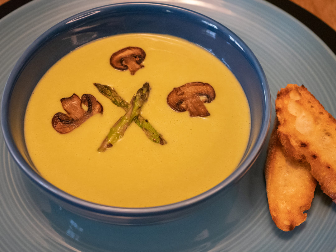 Recipe for Creamy Roasted Asparagus Soup with Crispy Truffled Mushrooms