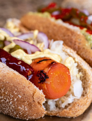 Recipe for Grilled Vegan Carrot Hot Dog